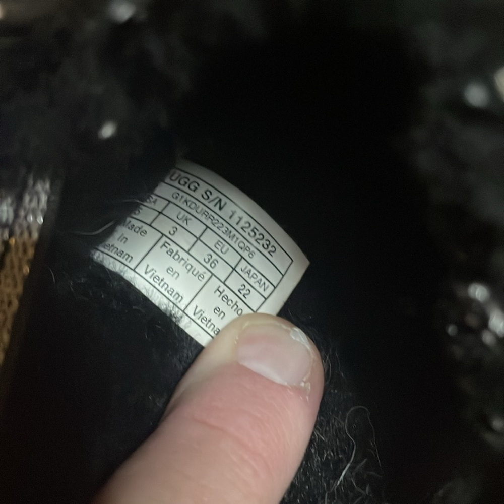 Ugg Fluff Yeahs - image 6